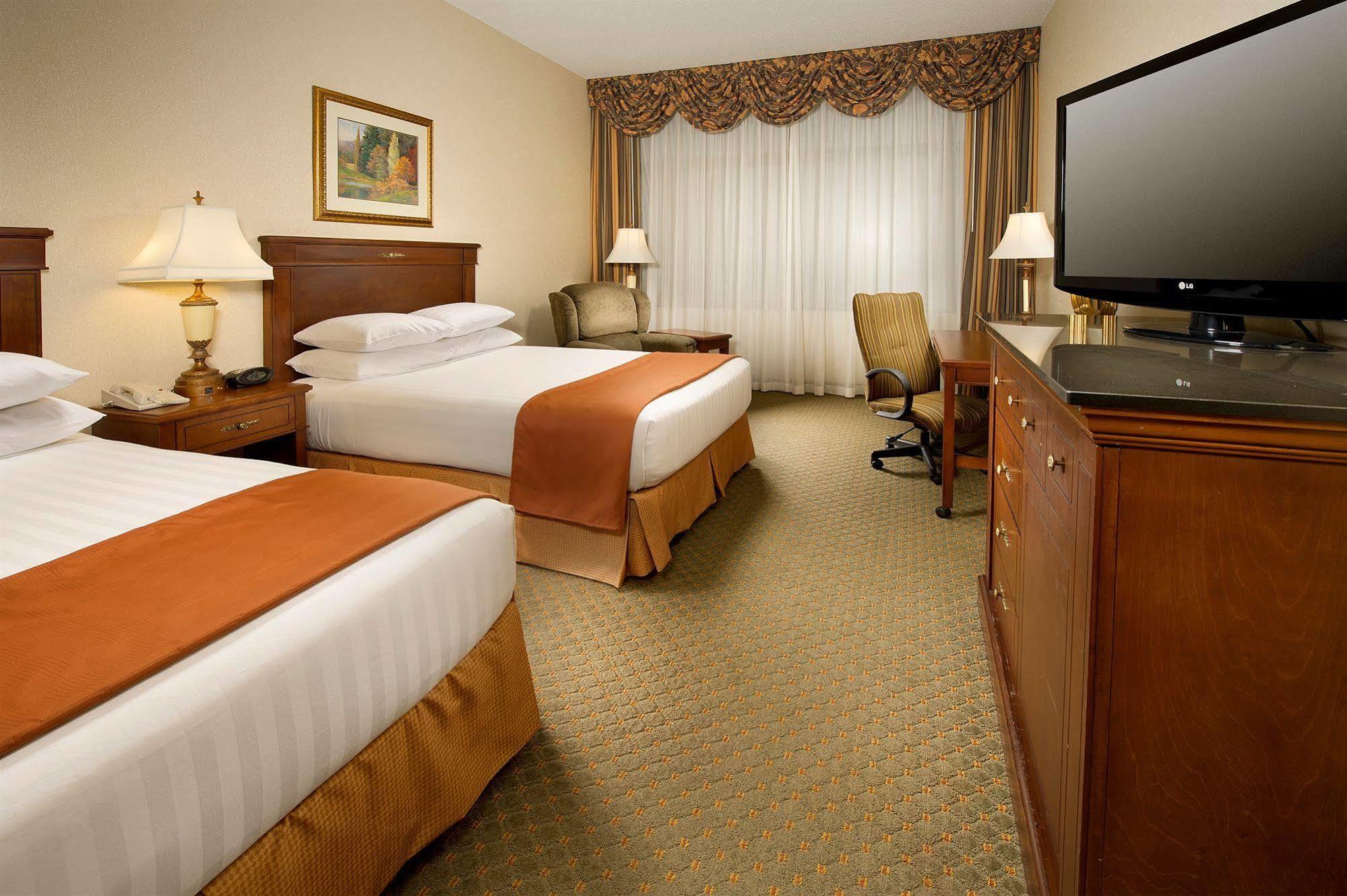 Drury Plaza Hotel St. Louis Chesterfield Bagian luar foto